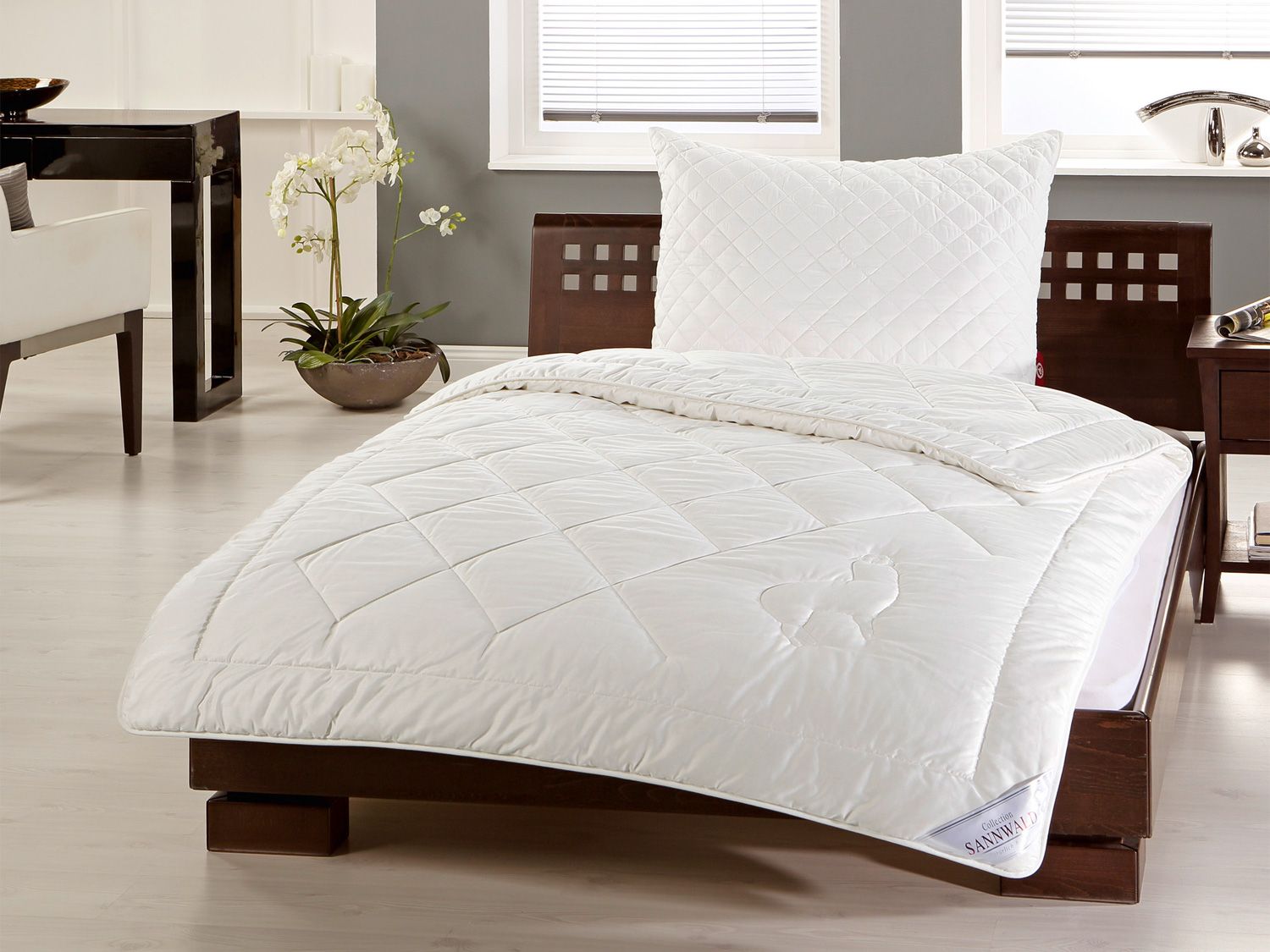 بطانية سانوالد ألباكا المبطنة من بيرو، متوسطة (135 × 200 سم)