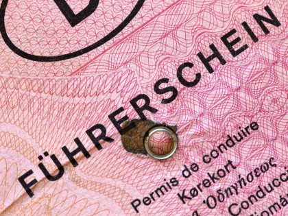 هل رخصة القيادة التي نملكها صالحة في ألمانيا؟